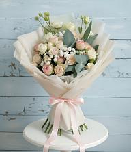 Букет цветов из:  Розы и Лизиантусы в Поворино
