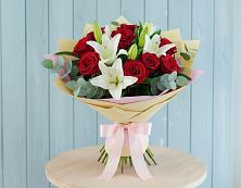 Букет цветов из:  Лилии и Розы #REPLACE_PRED# Поворино