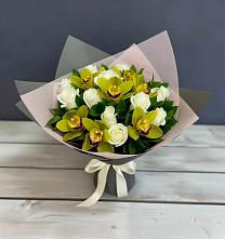 Букет цветов из:  Орхидеи и Розы в Поворино