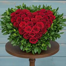 Цветочная композиция из Розы в виде сердца в Поворино