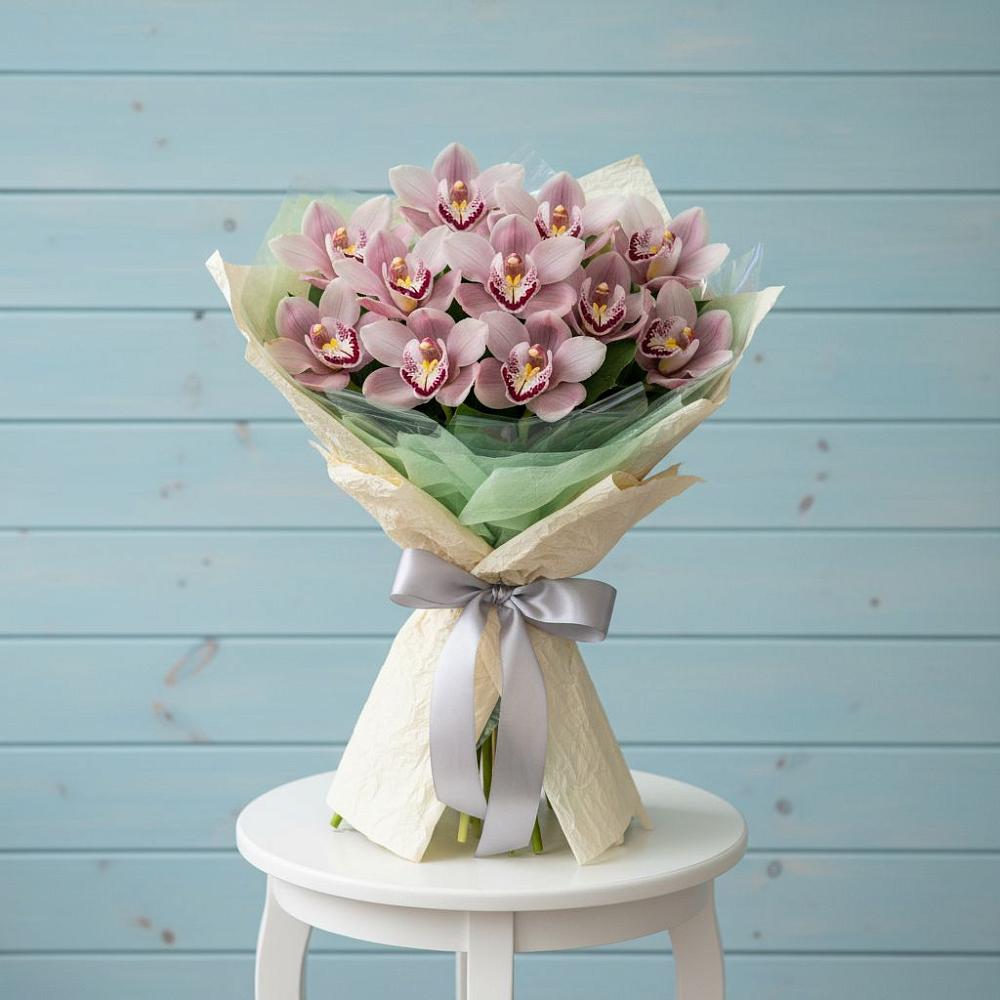 Букет цветов из: Орхидеи и Розы в Поворино