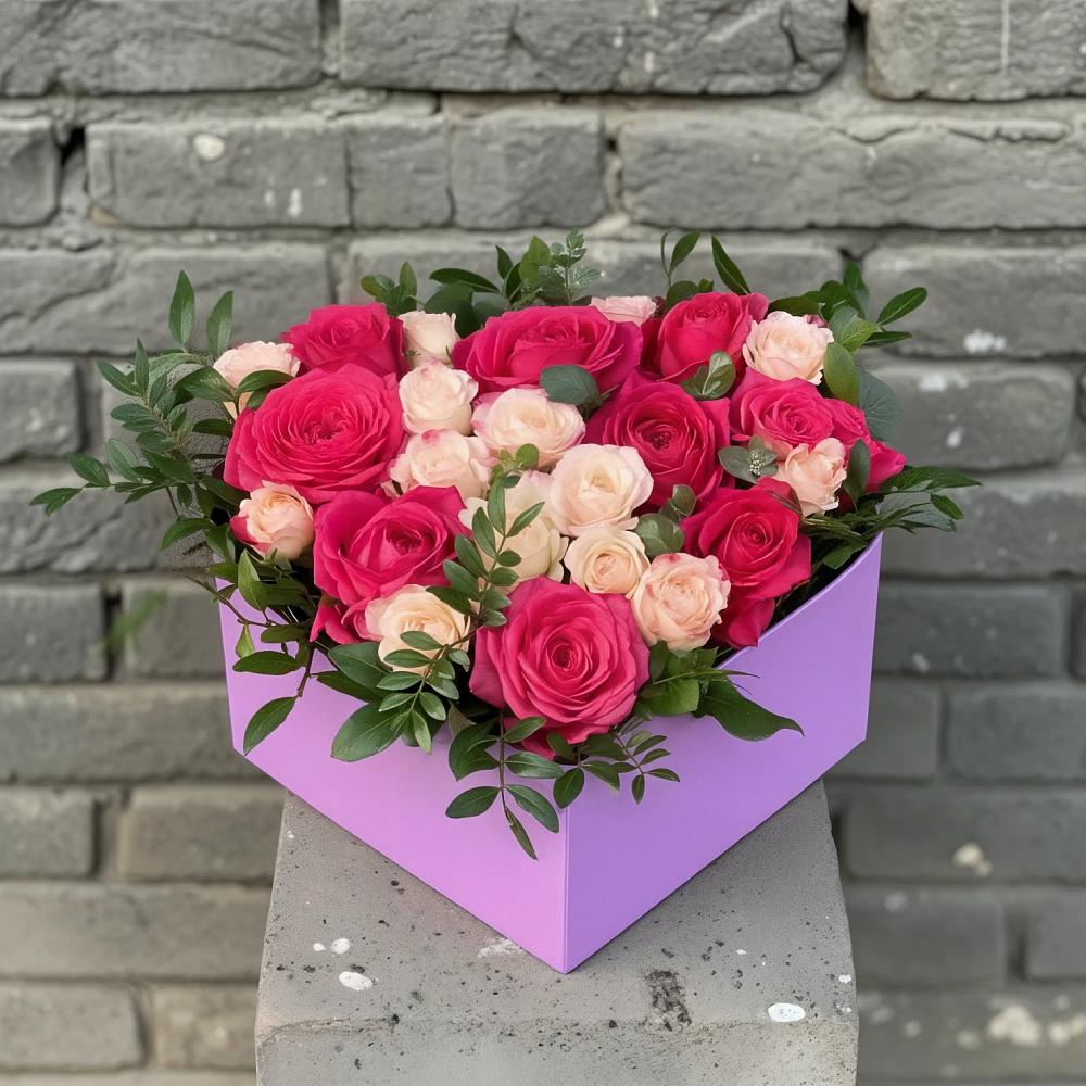Цветочная композиция из Розы в коробке в Поворино