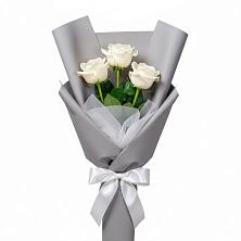Букет 3 белые розы в Поворино