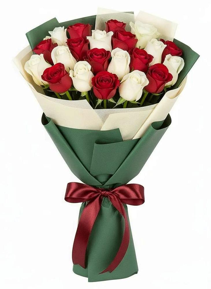 Букет Микс из красных и белых роз в Поворино