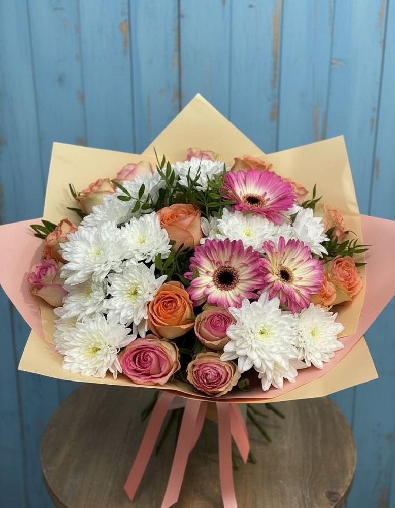 Букет цветов из: Розы, Герберы и Хризантемы в Поворино