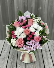 Букет цветов из:  Альстромерии, Гвоздики, Розы и Хризантемы в Поворино