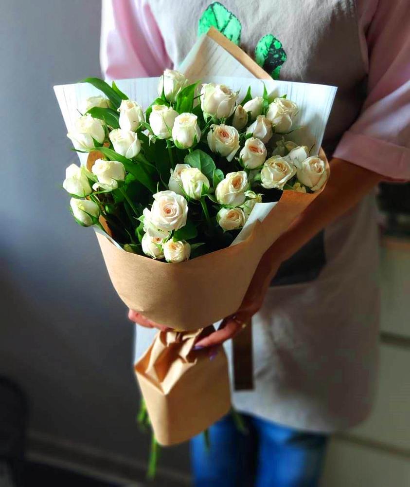 Букет цветов из: Розы в Поворино