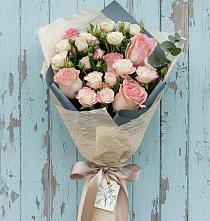 Букет цветов из:  Розы в Поворино