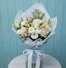 Букет цветов из:  Розы и Лизиантусы в Поворино