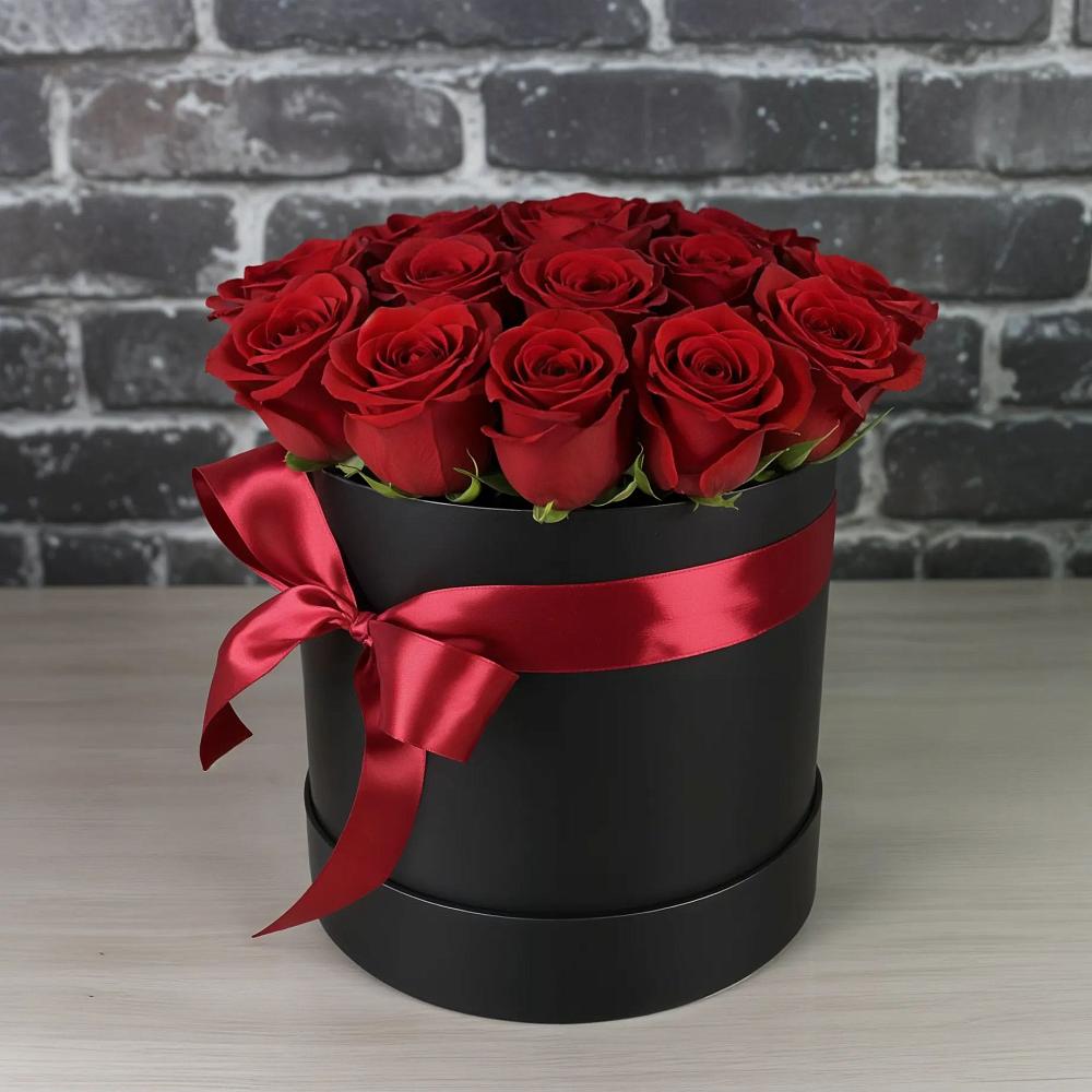 Цветочная композиция из Розы в шляпной коробке в Поворино