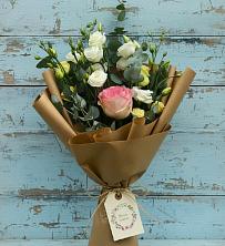 Букет цветов из:  Розы и Лизиантусы в Поворино