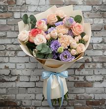 Букет цветов из:  Розы, Лизиантусы и Гвоздики в Поворино
